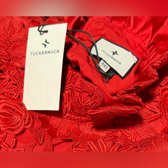 Tuckernuck Faye Red Guipure Lace Blouse XXS NWT Ruffle Bow Back Cocktail Top - Picture 8 of 11